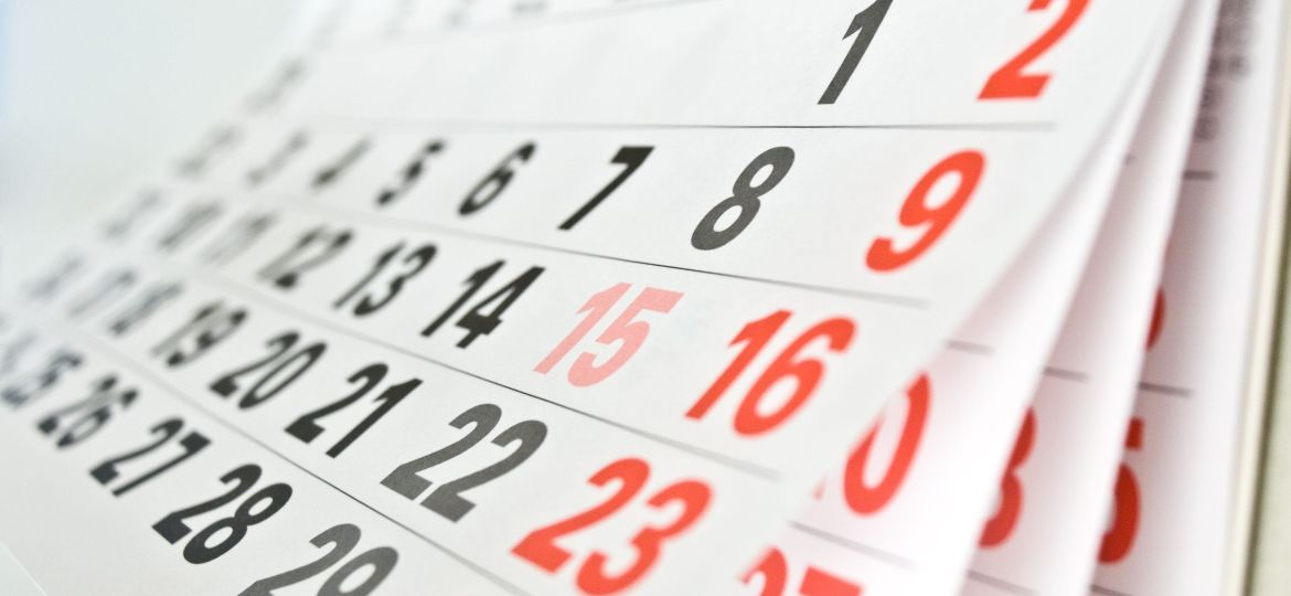 Close up a calendar page